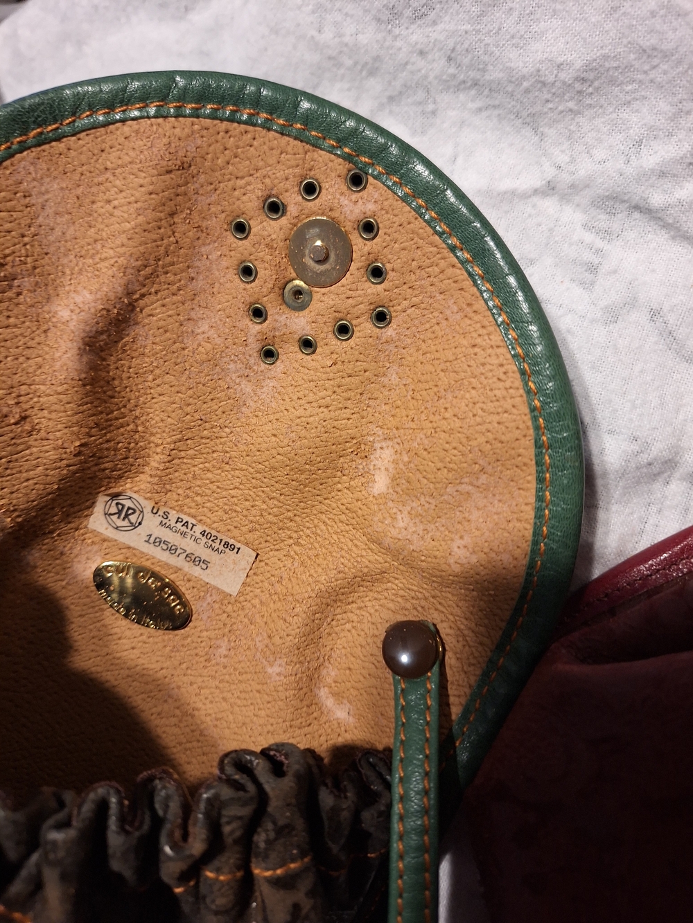 VINTAG CUL DE SAC Leather Drawstring Cosmetic Pouch in Tan with Green Trim